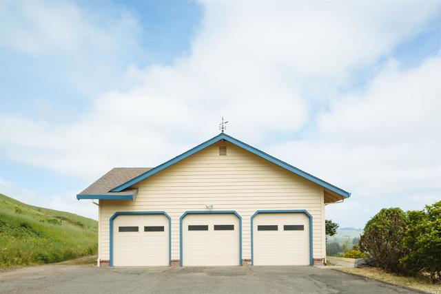 999 CARMODY RD