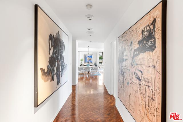 Stunning and Spacious Condominium In The Mirabella