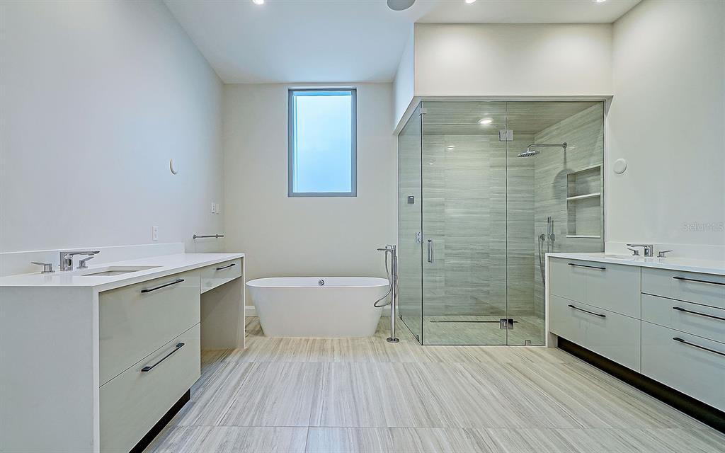 605 S Gulfstream Ave, #10N