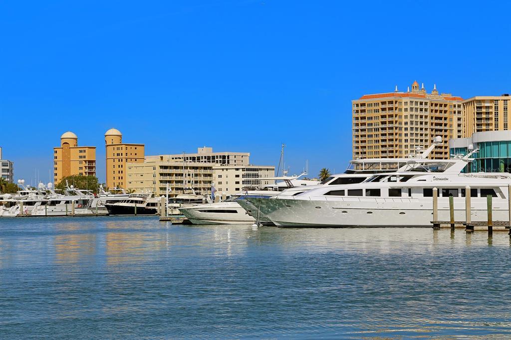 1111 RITZ CARLTON DRIVE Unit: 1701