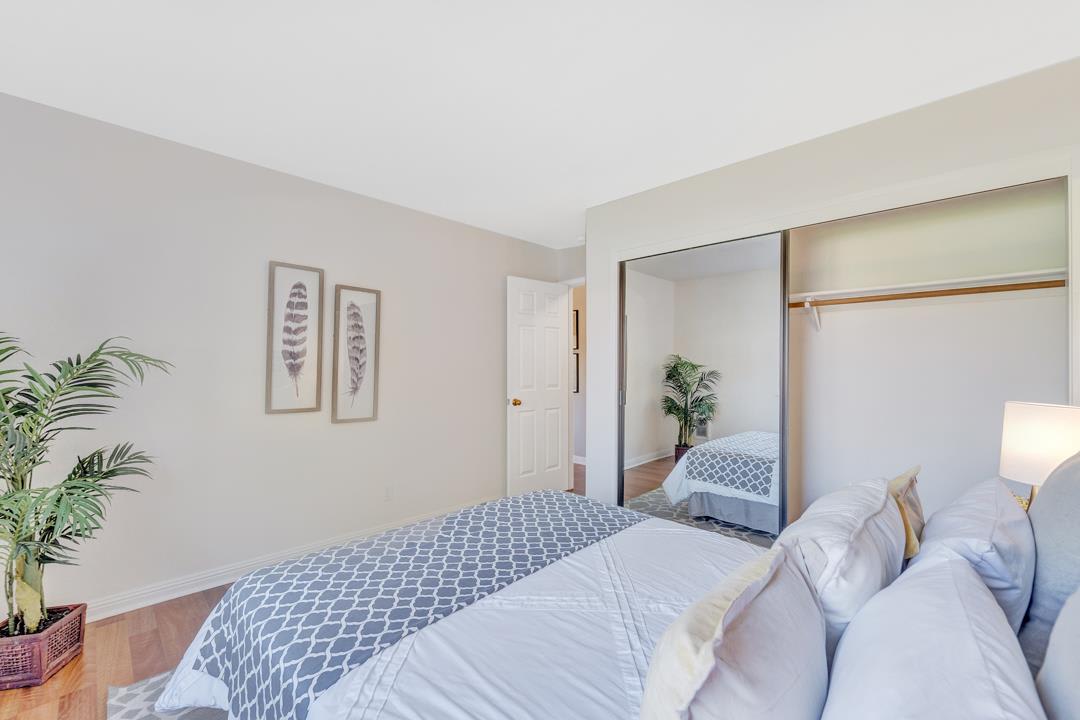 1467 Alma Loop