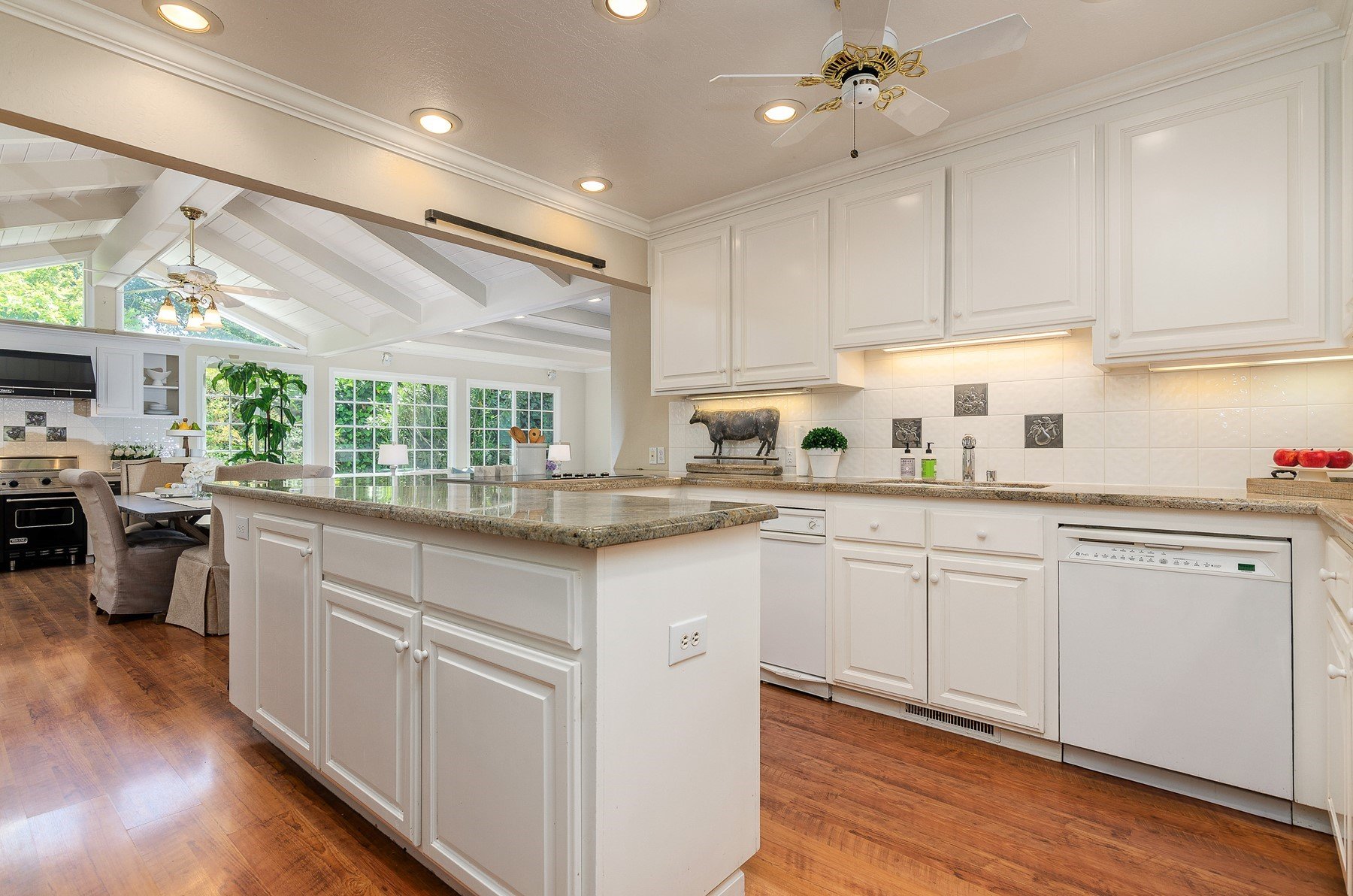 160 Alderwood Rd