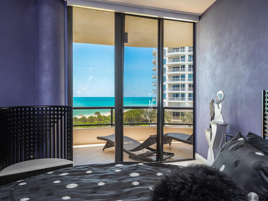 435 L Ambiance Dr, #L407