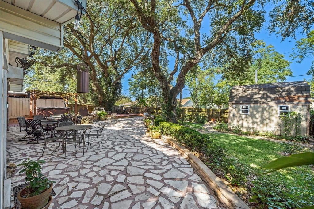 10 13th Ave N Texas City, Tx 77590