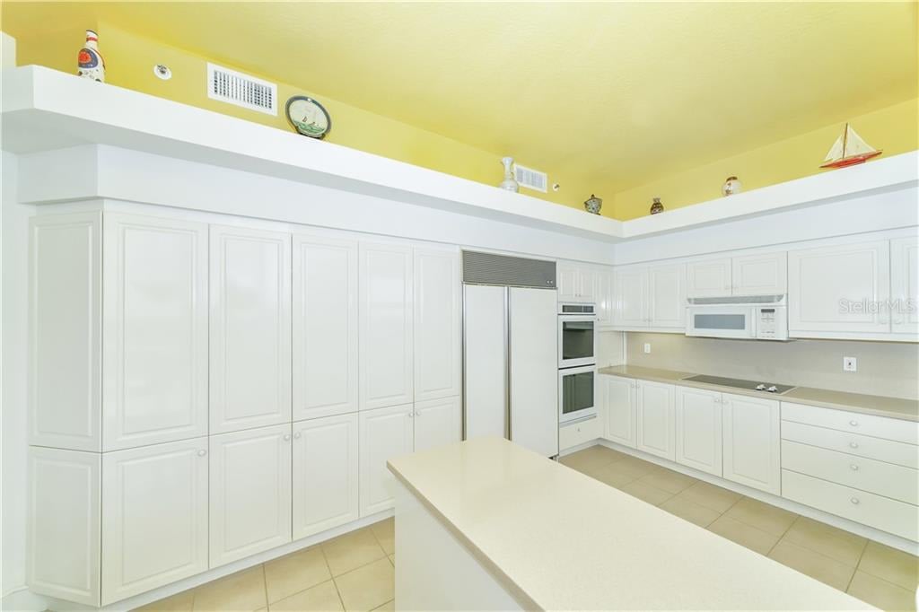 3030 Grand Bay Boulevard #392 on Longboat Key