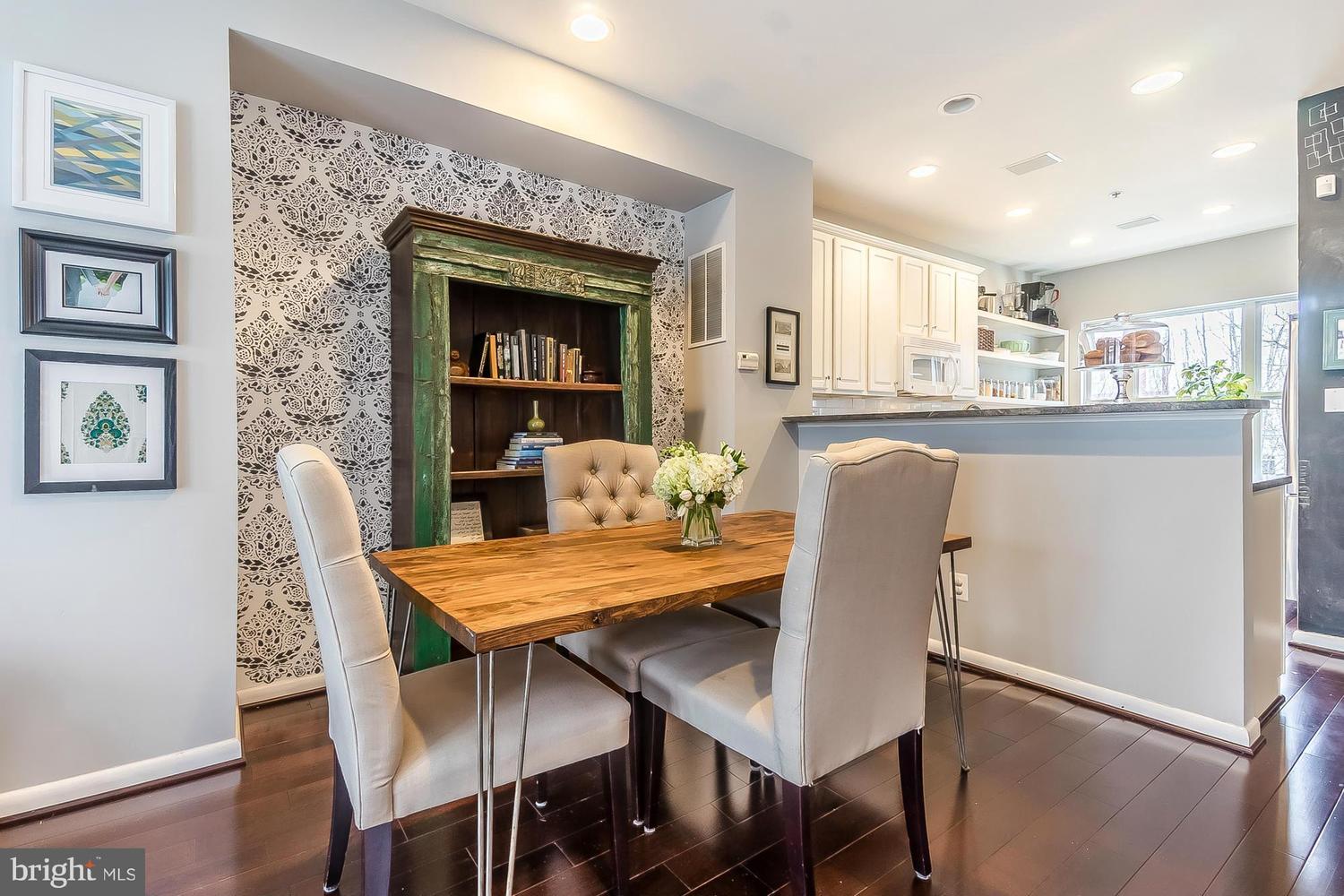 2123 12th Place NW