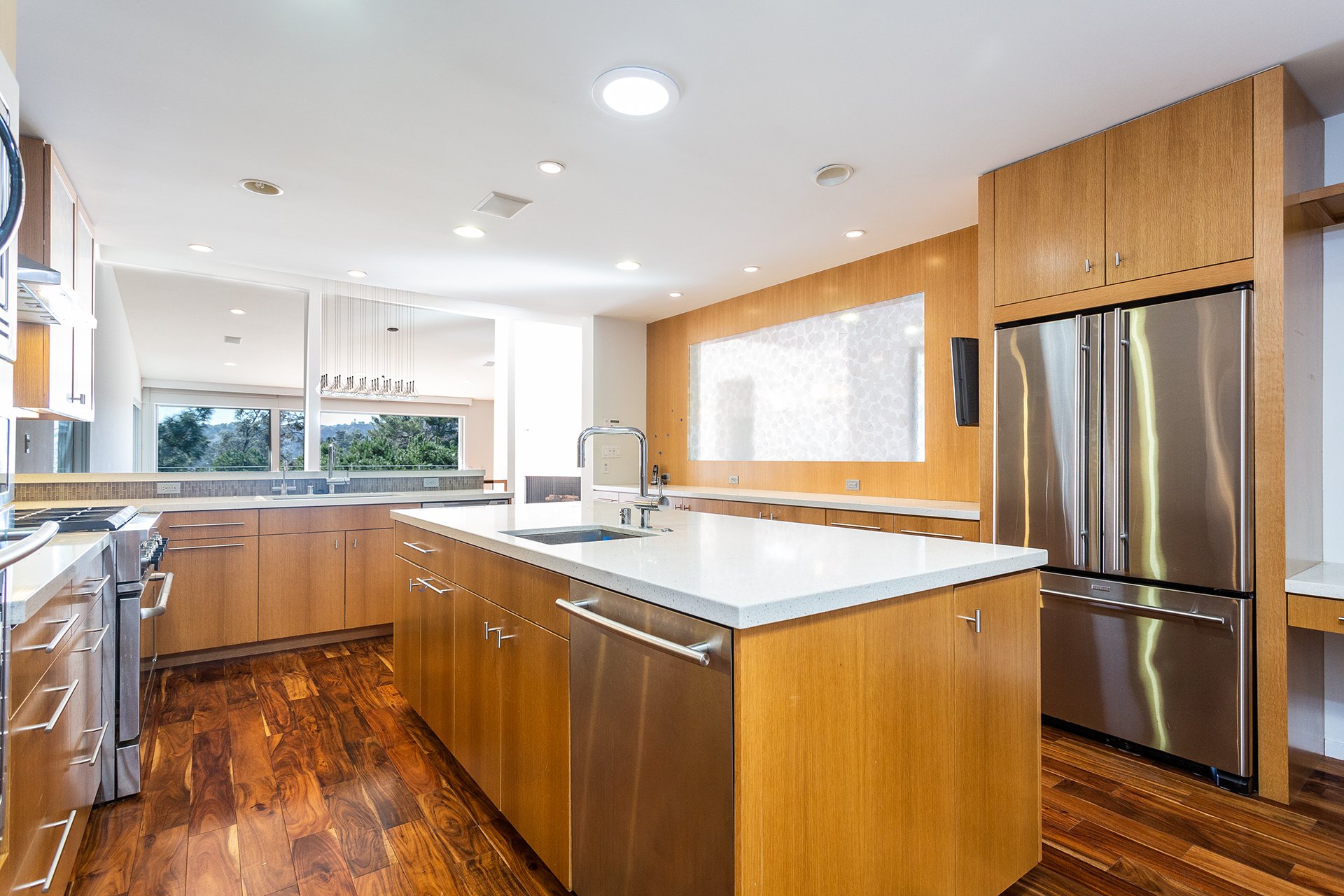 8040 Okean Ter, Briar Summit