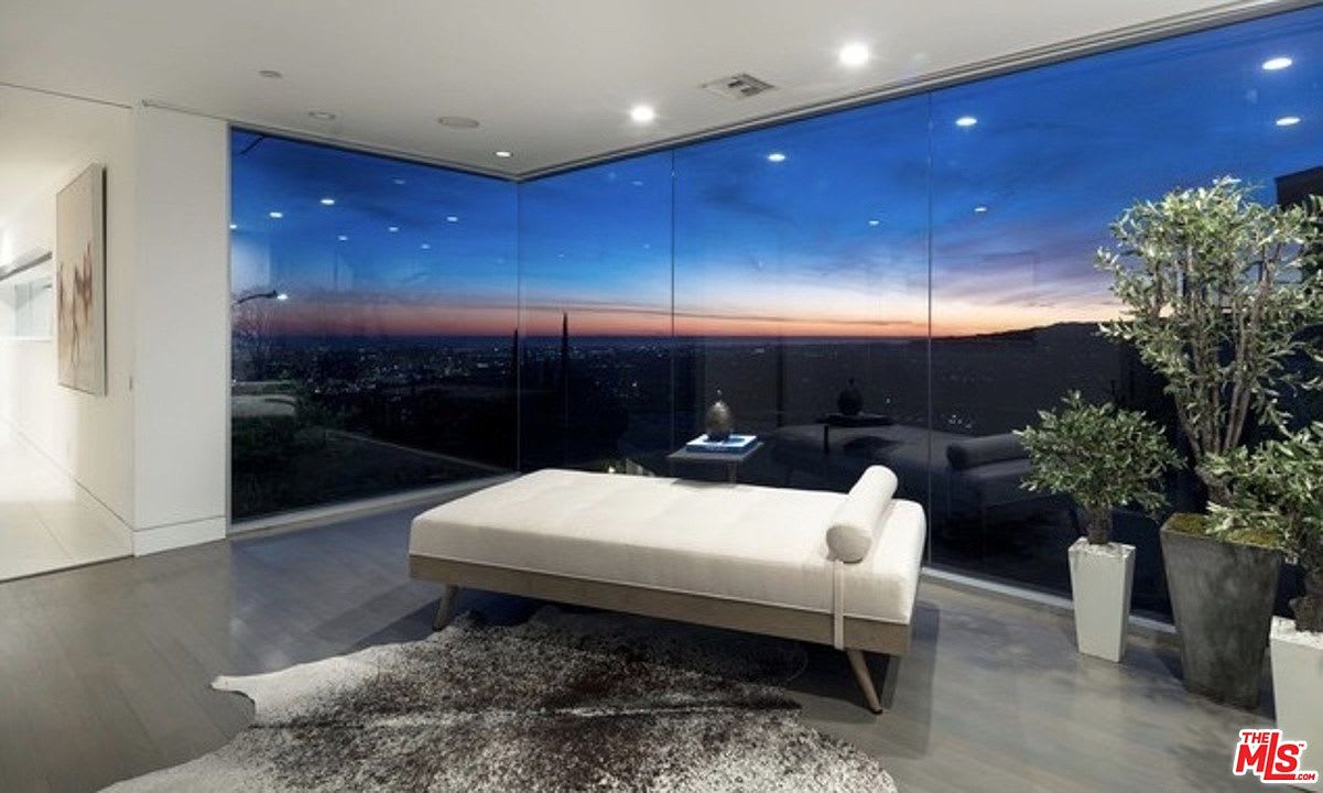 Villa House