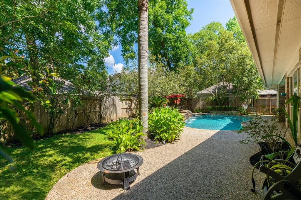 3411 Edmonson Court 