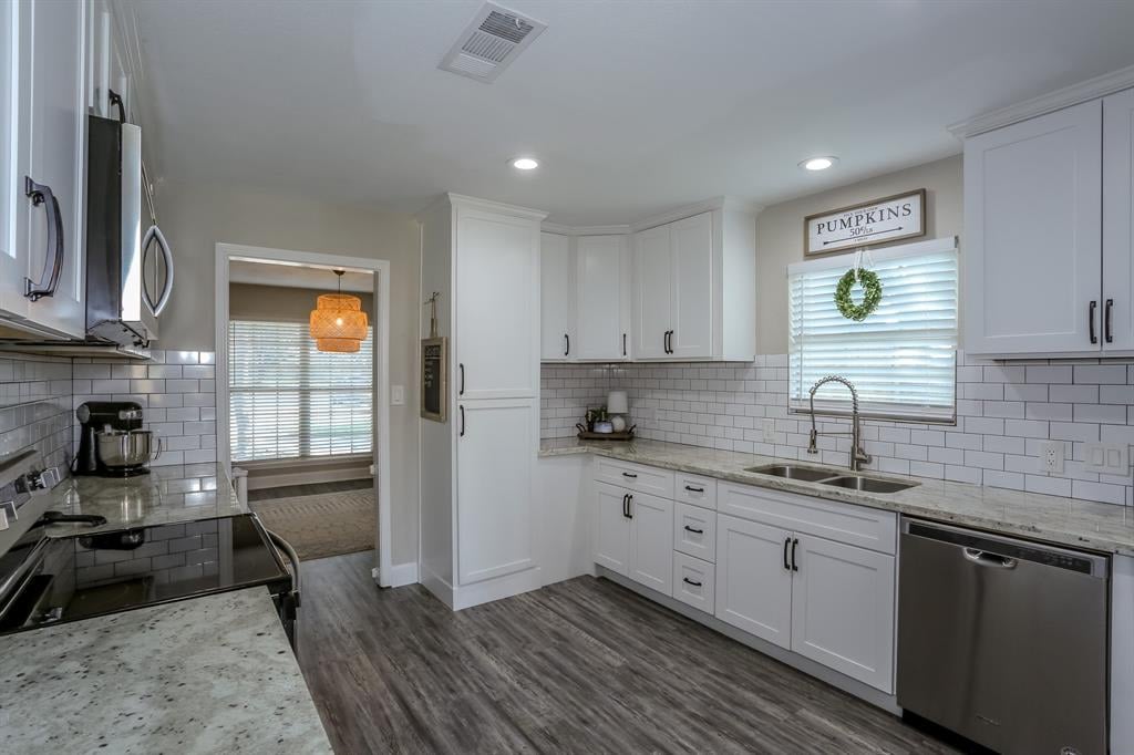 215 Acorn Tree Court