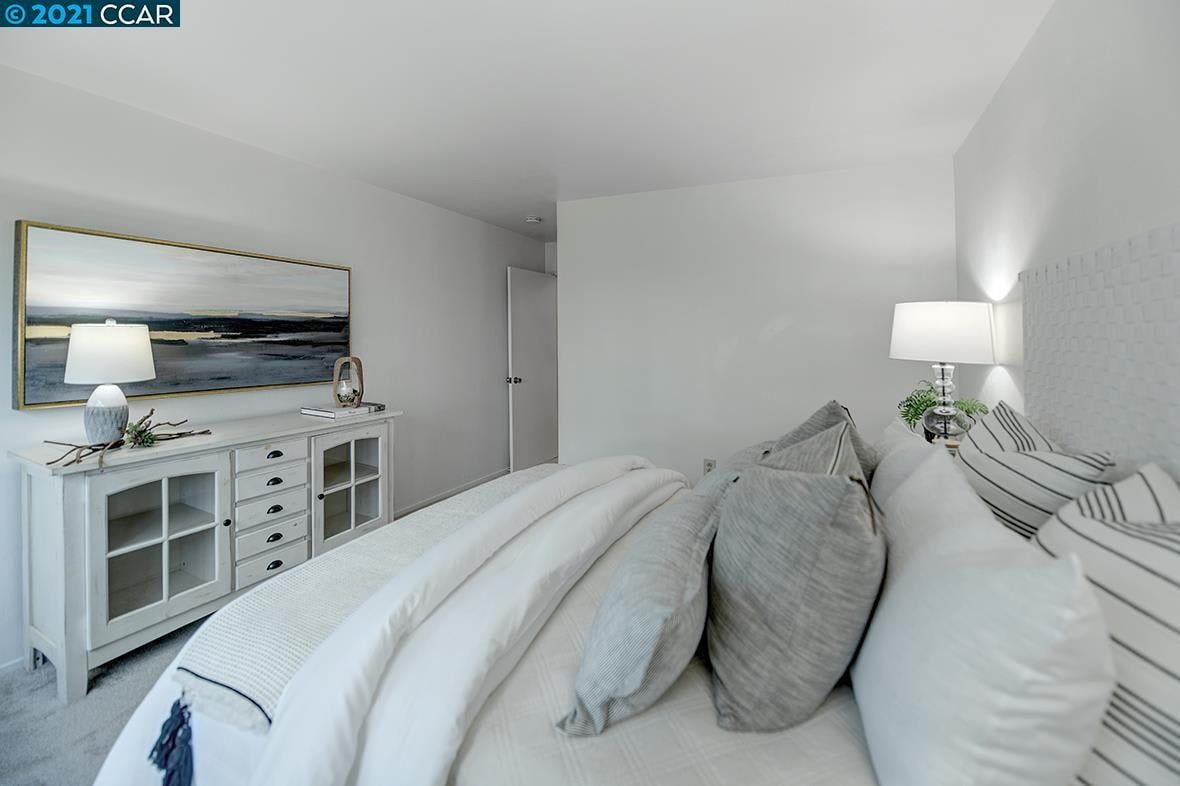 750 Oakland Ave, Unit 205  Oakland, CA 94610