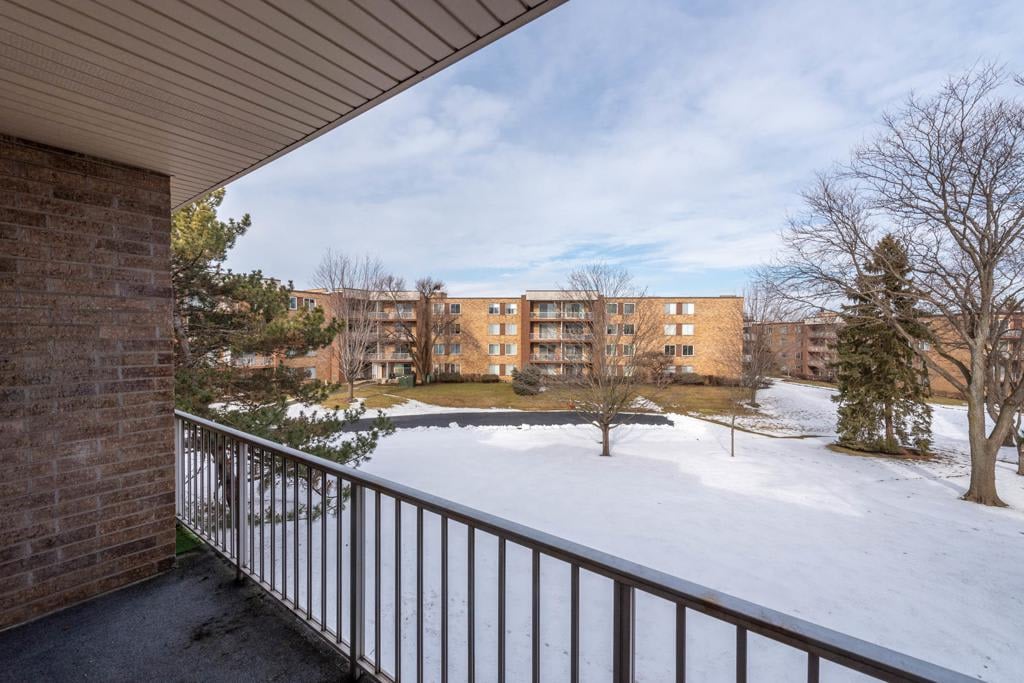 900 E Wilmette Road #302