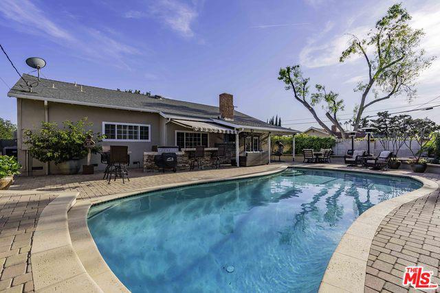 15955 Acre St, North Hills, CA