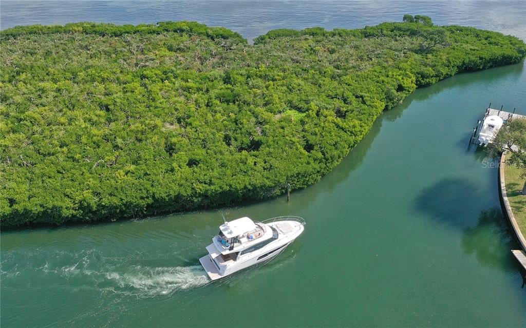 1580 Harbor Cay Lane