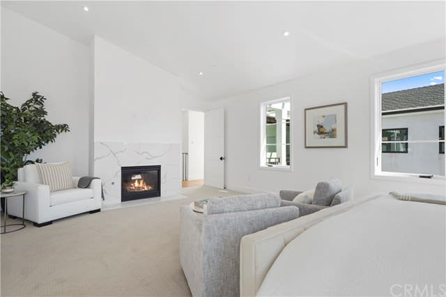 417 Holmwood, Newport Beach