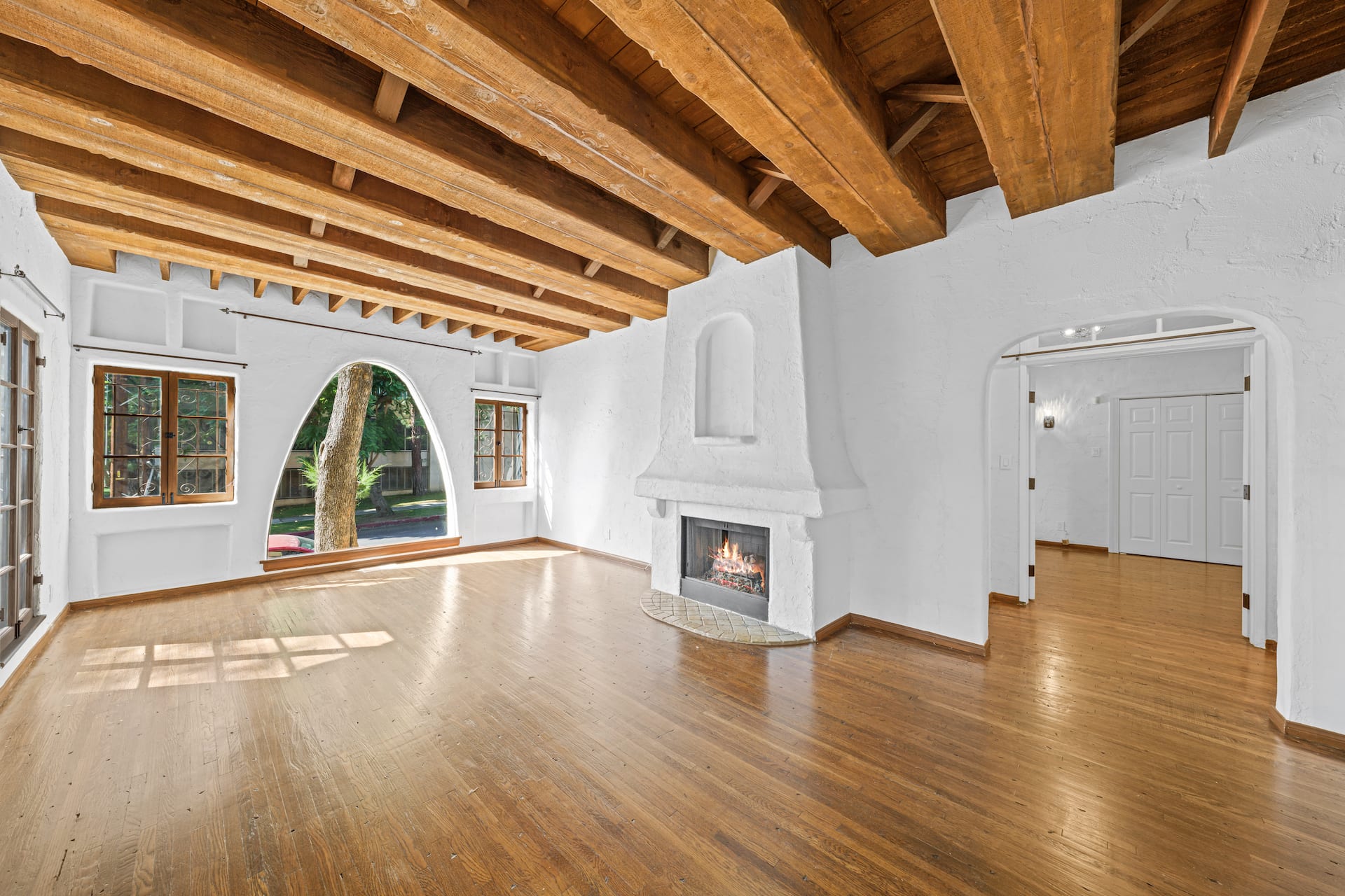 9027 Alden Dr, West Hollywood Adjacent