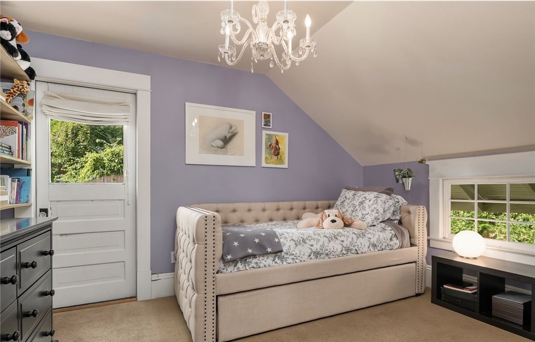 1511 Madrona Dr