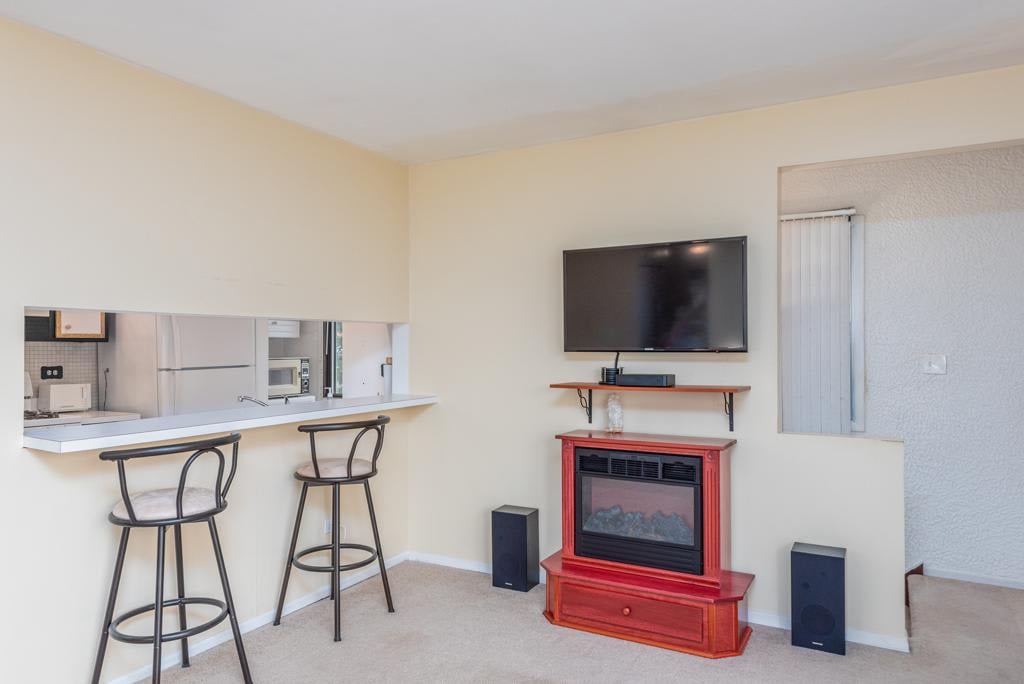 1515 Fremont Dr., Hanover Park, IL 60133
