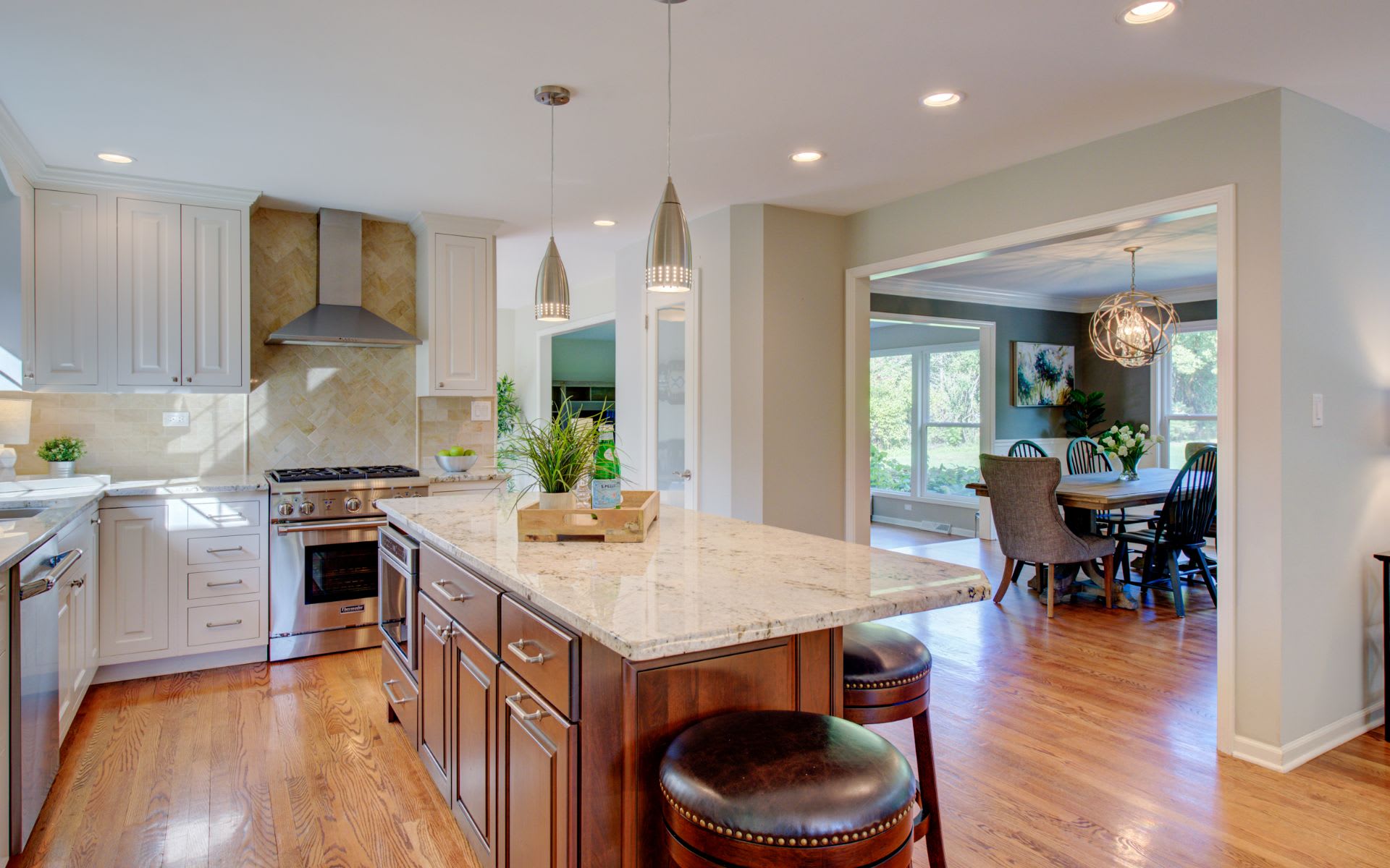 375 Red Barn Ln