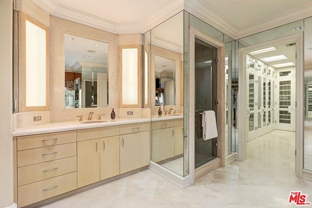 Aurora Luxe