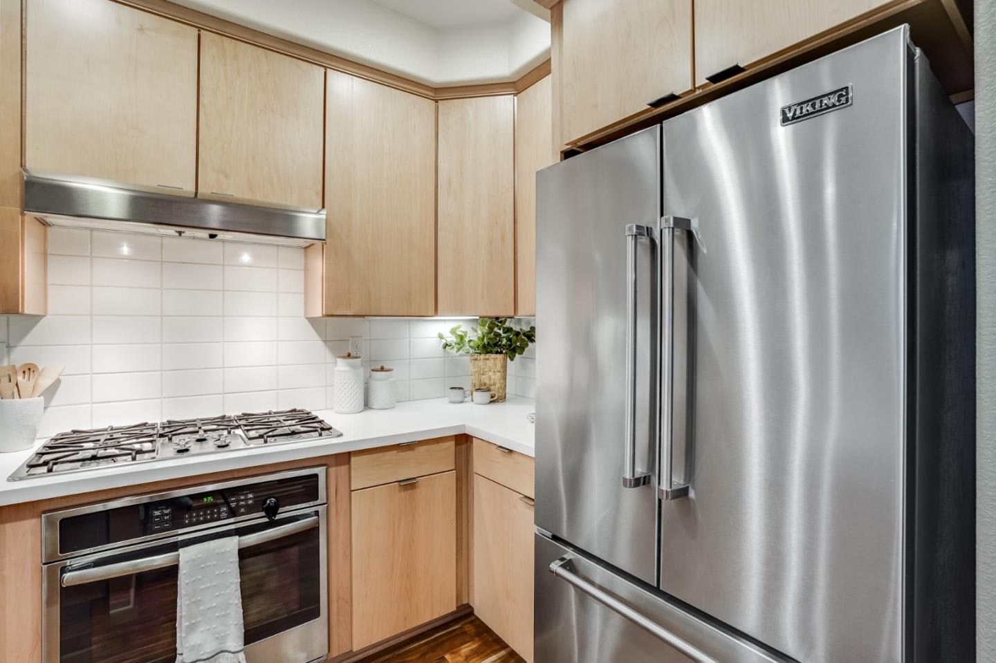 1655 Latitude Dr, #3
