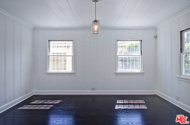 246 S Mansfield Ave