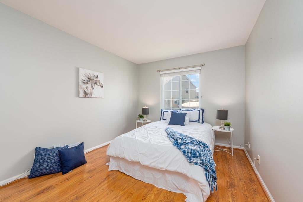 983 Mesa Dr