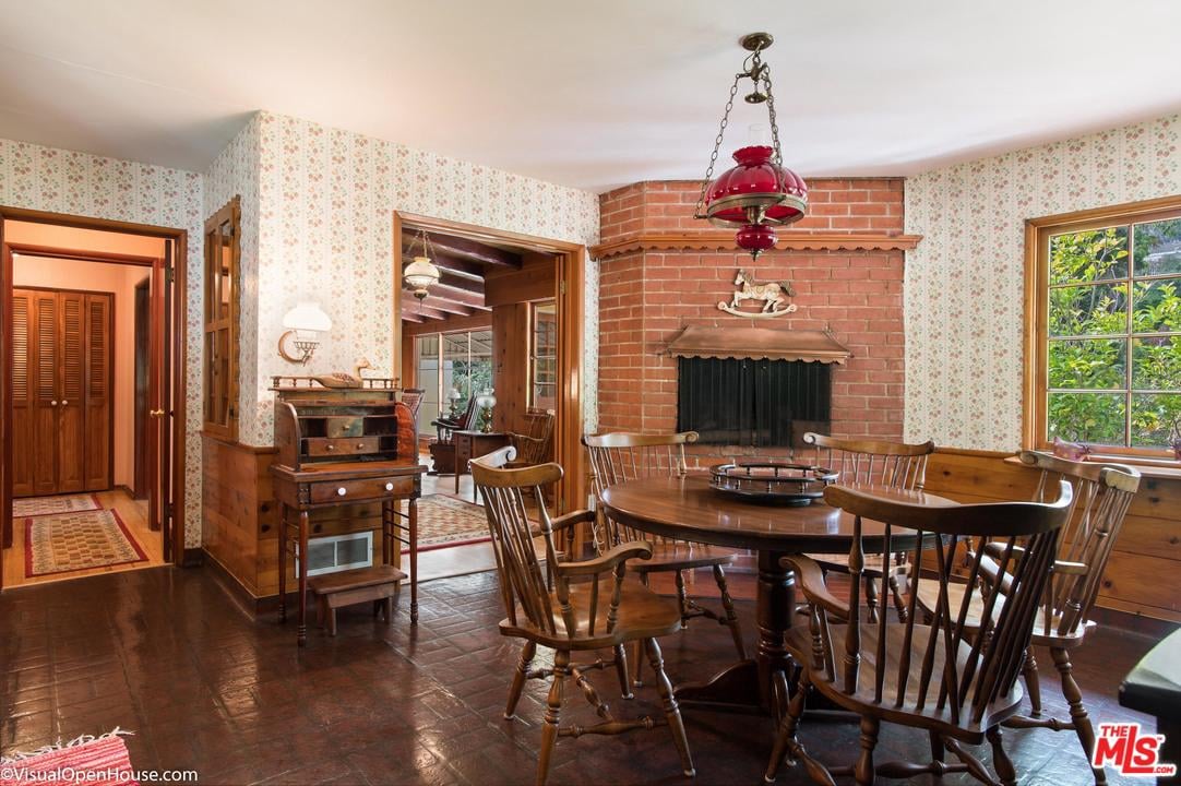 Charming 2 Bedroom Cottage in Studio City