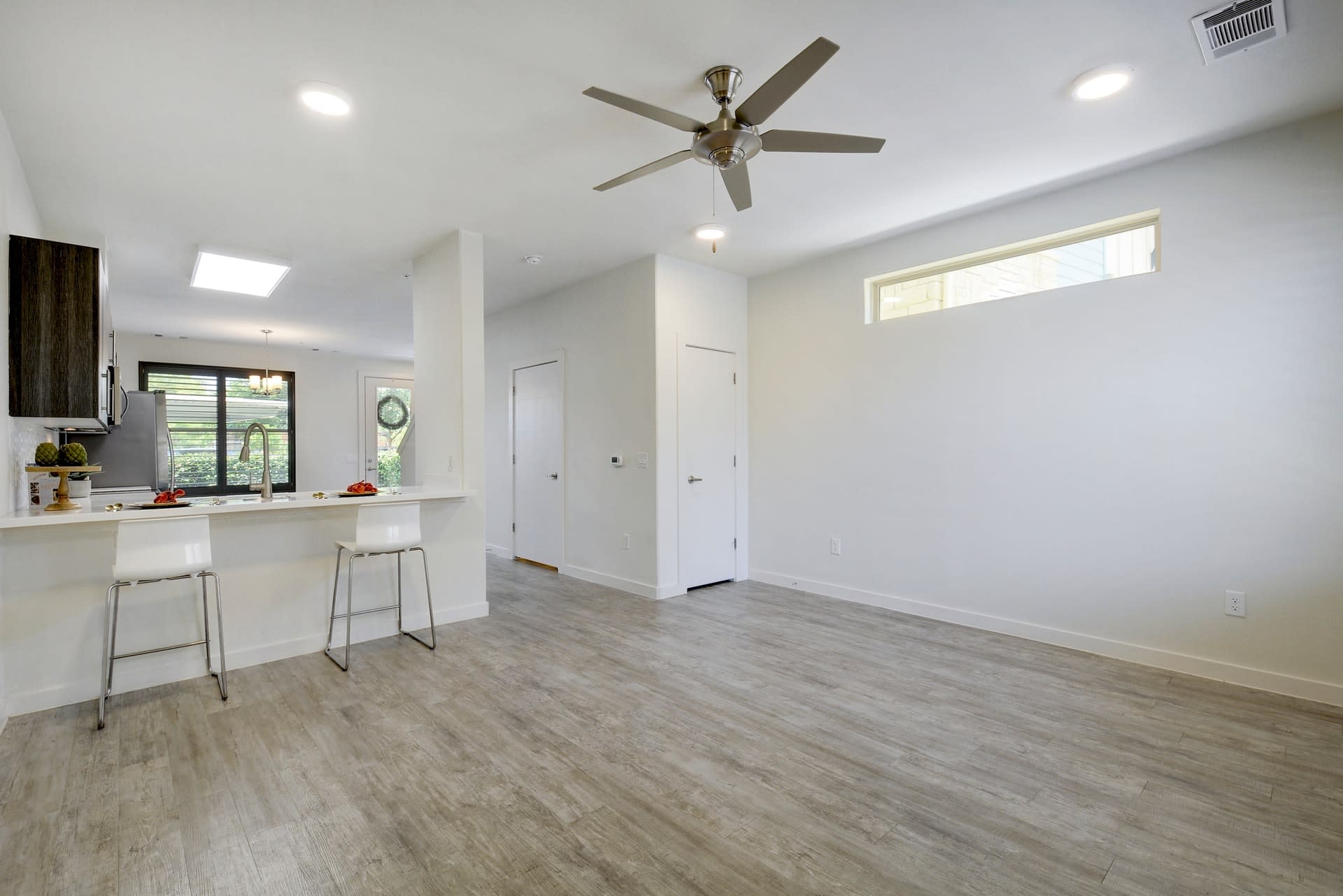 7805 Cooper Ln,# 304