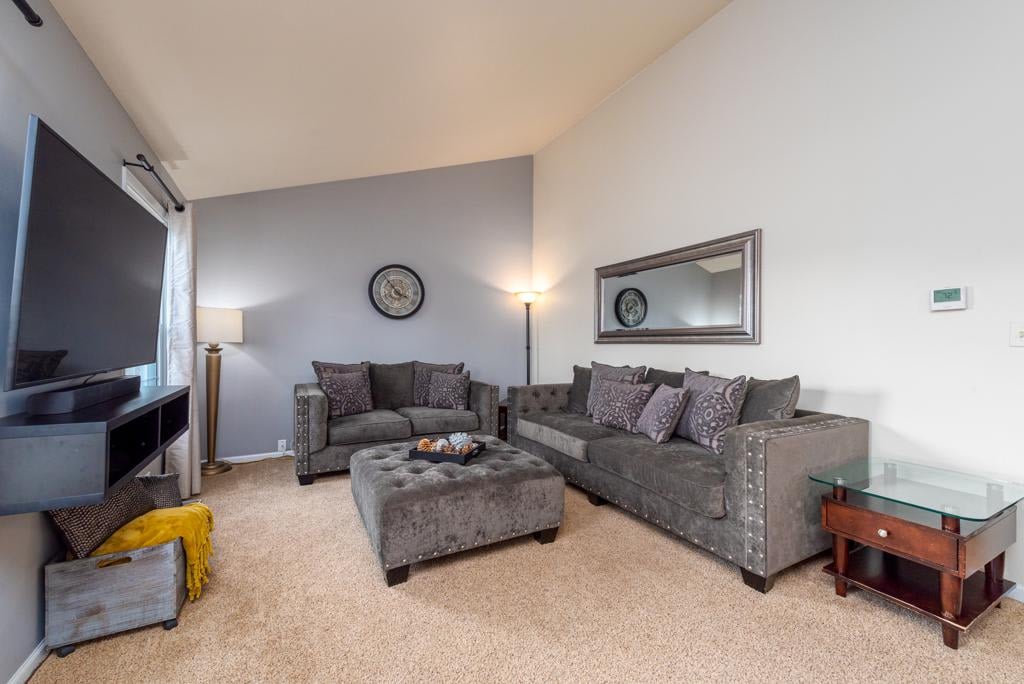 1502 Colwyn Dr