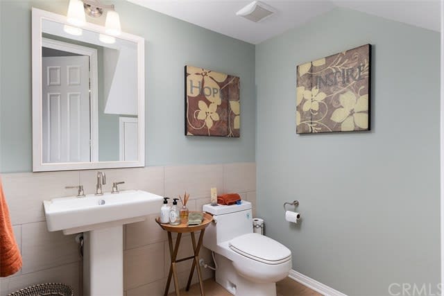 204 Susannah Place, Costa Mesa