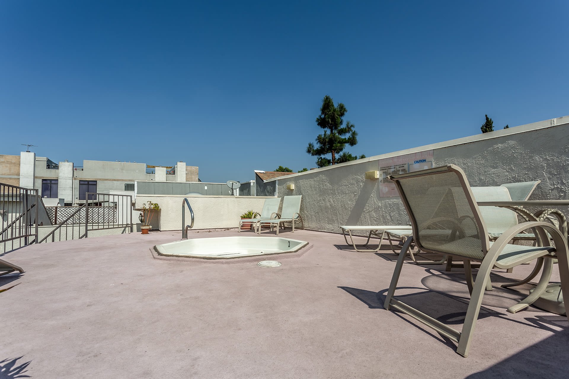1663 Veteran Ave #101, Westwood