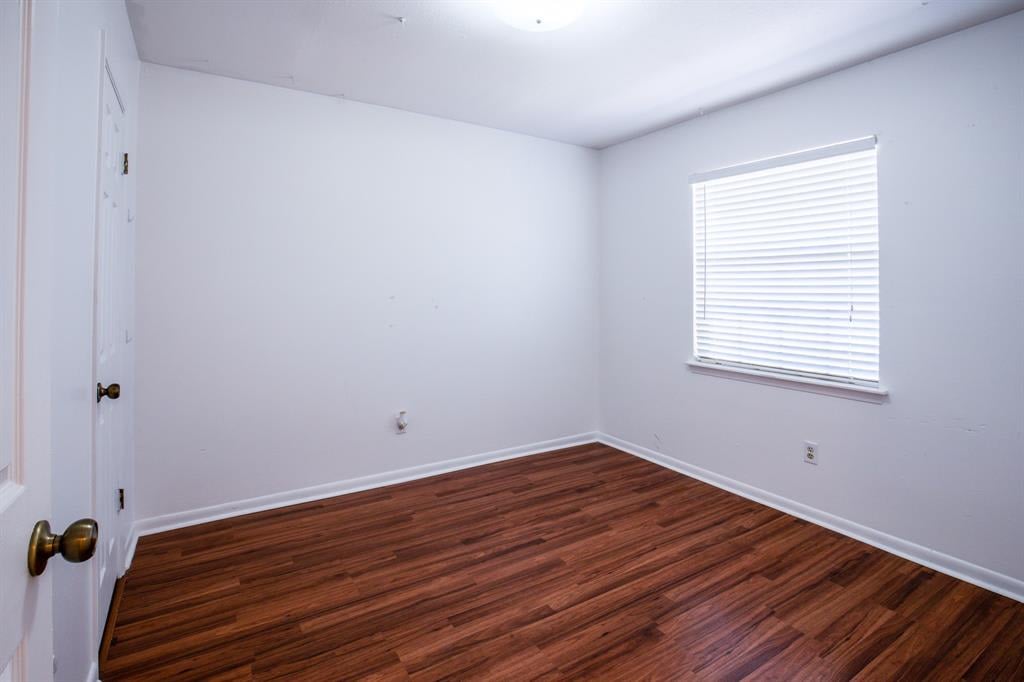 437 N Meinecke St Bellville, Tx 77418