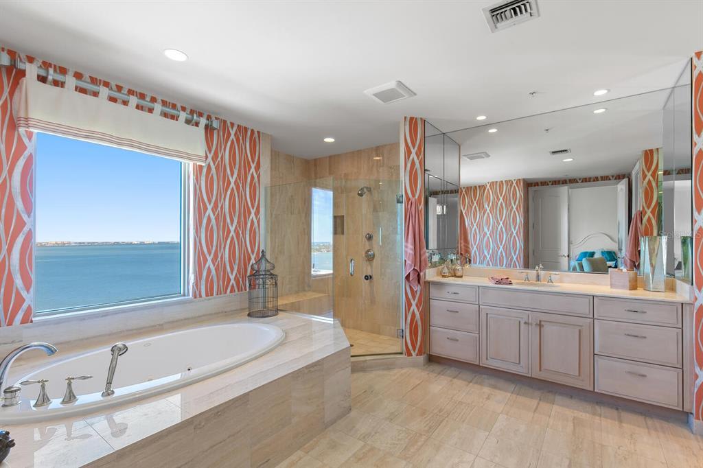 1111 RITZ CARLTON DRIVE Unit: 1701