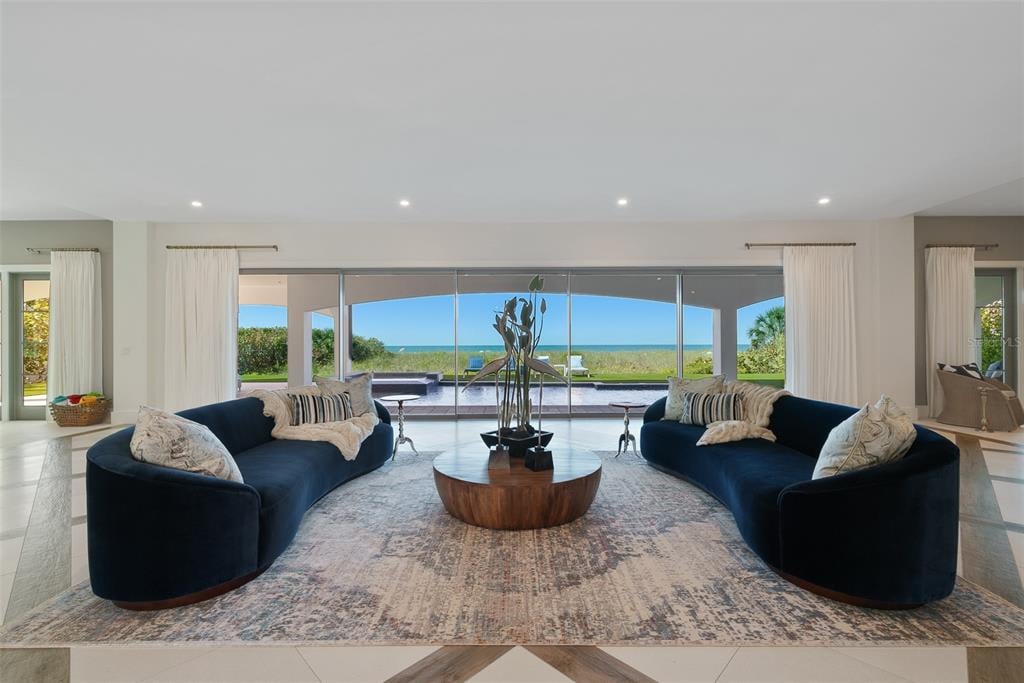 100 Beach Ave, Anna Maria