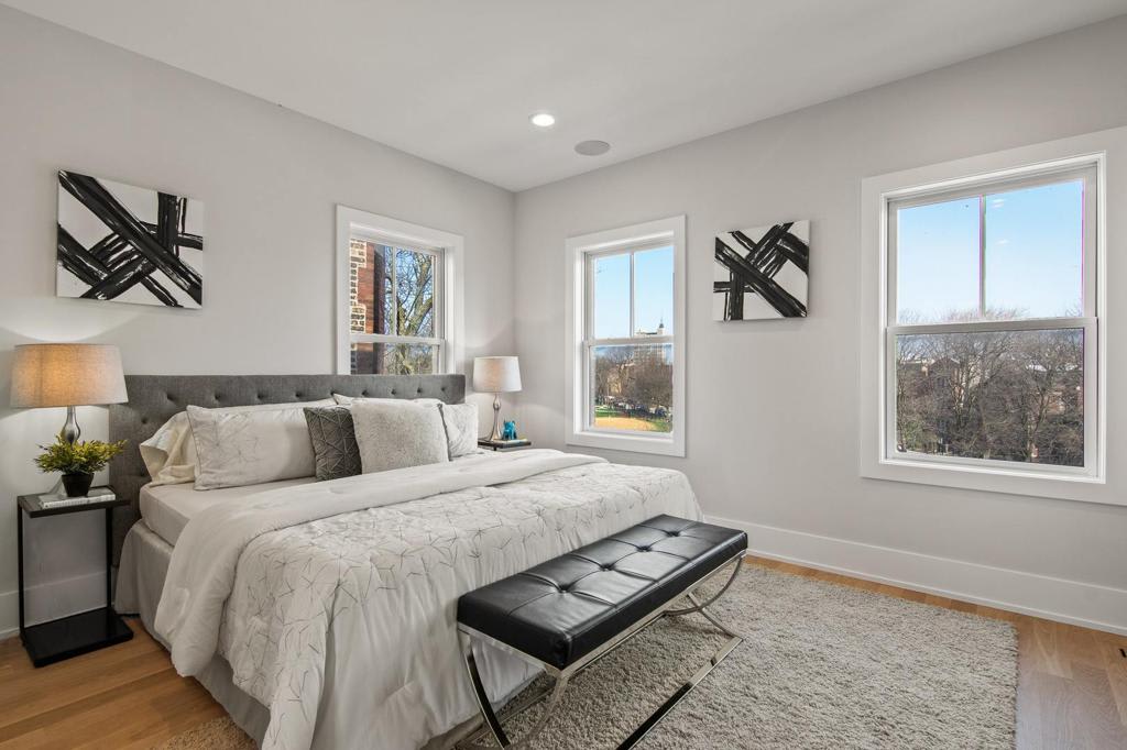 Wicker Park New Construction: 1909 W. Schiller #2E
