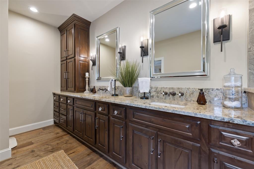 461 Piney Creek Rd Bellville, Tx 77418