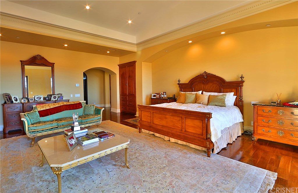 Tranquil Opulent