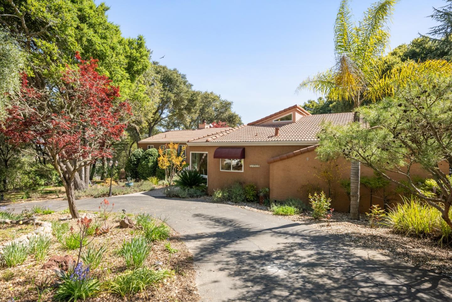 18260 Lakeview Ct Los Gatos, CA 95033