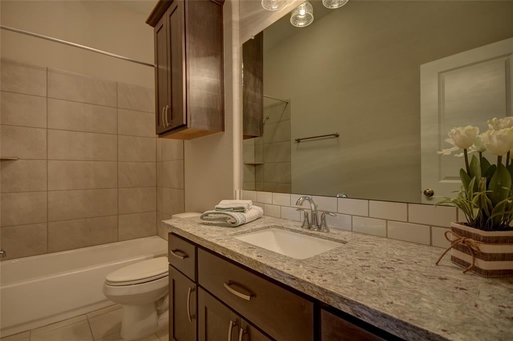 42 Briarwood Lane Bellville, Tx 77418