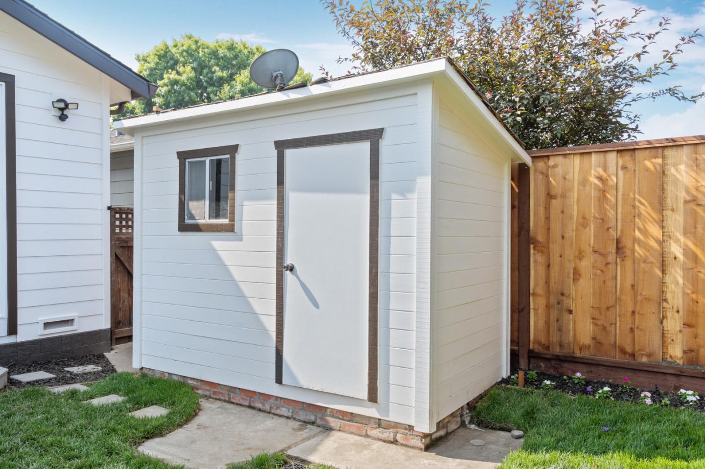 112 Belvedere Ave