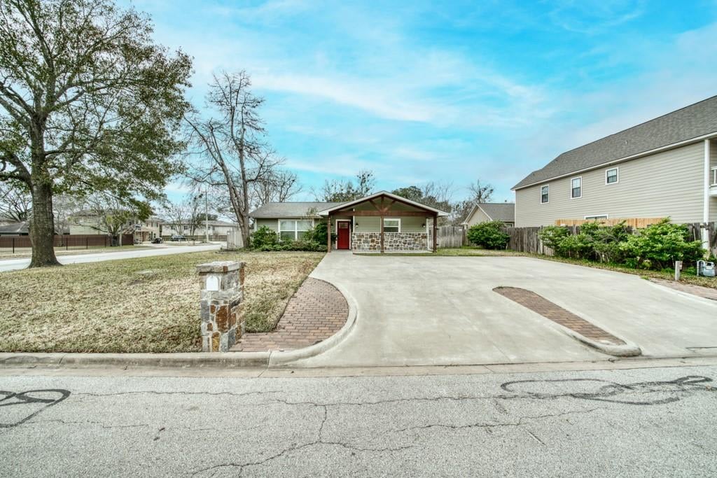 704 Highlands St College Station, Tx 77840