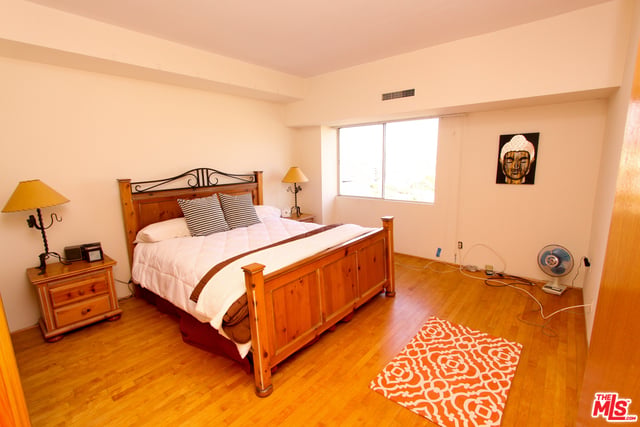 1155 North La Cienega Boulevard, Unit 808