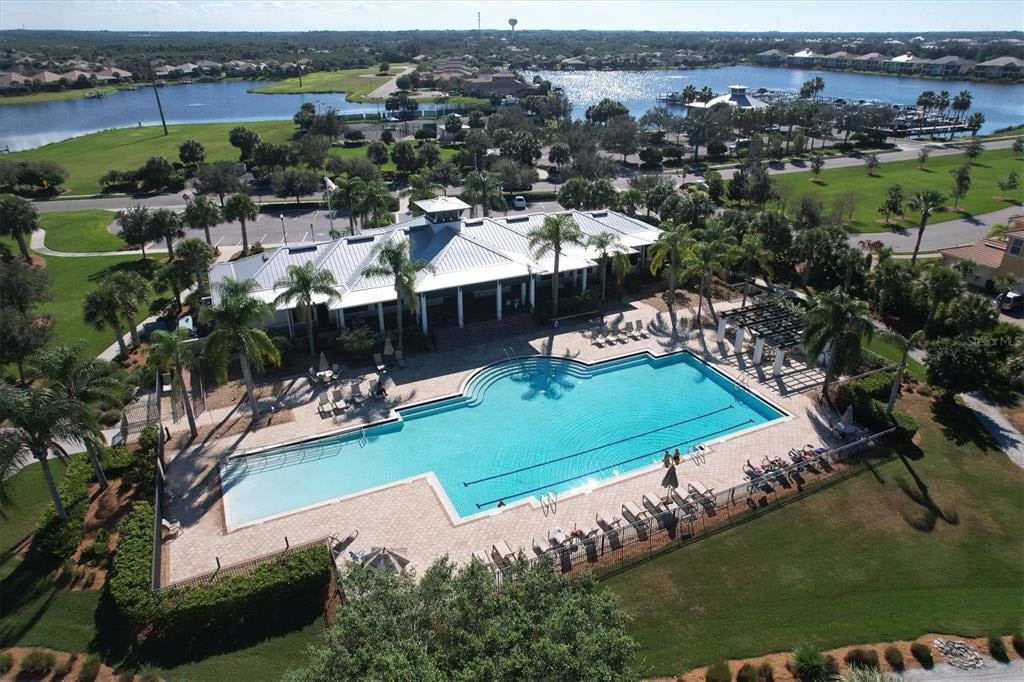 5211 Lake Overlook Ave, Bradenton, FL 34208