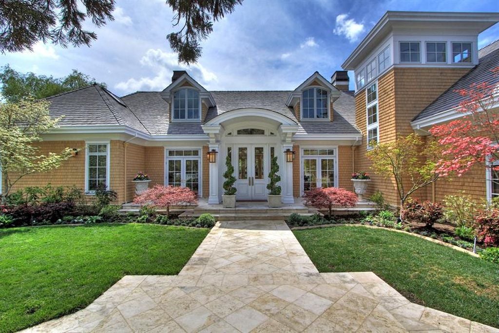3985 N Peardale Dr