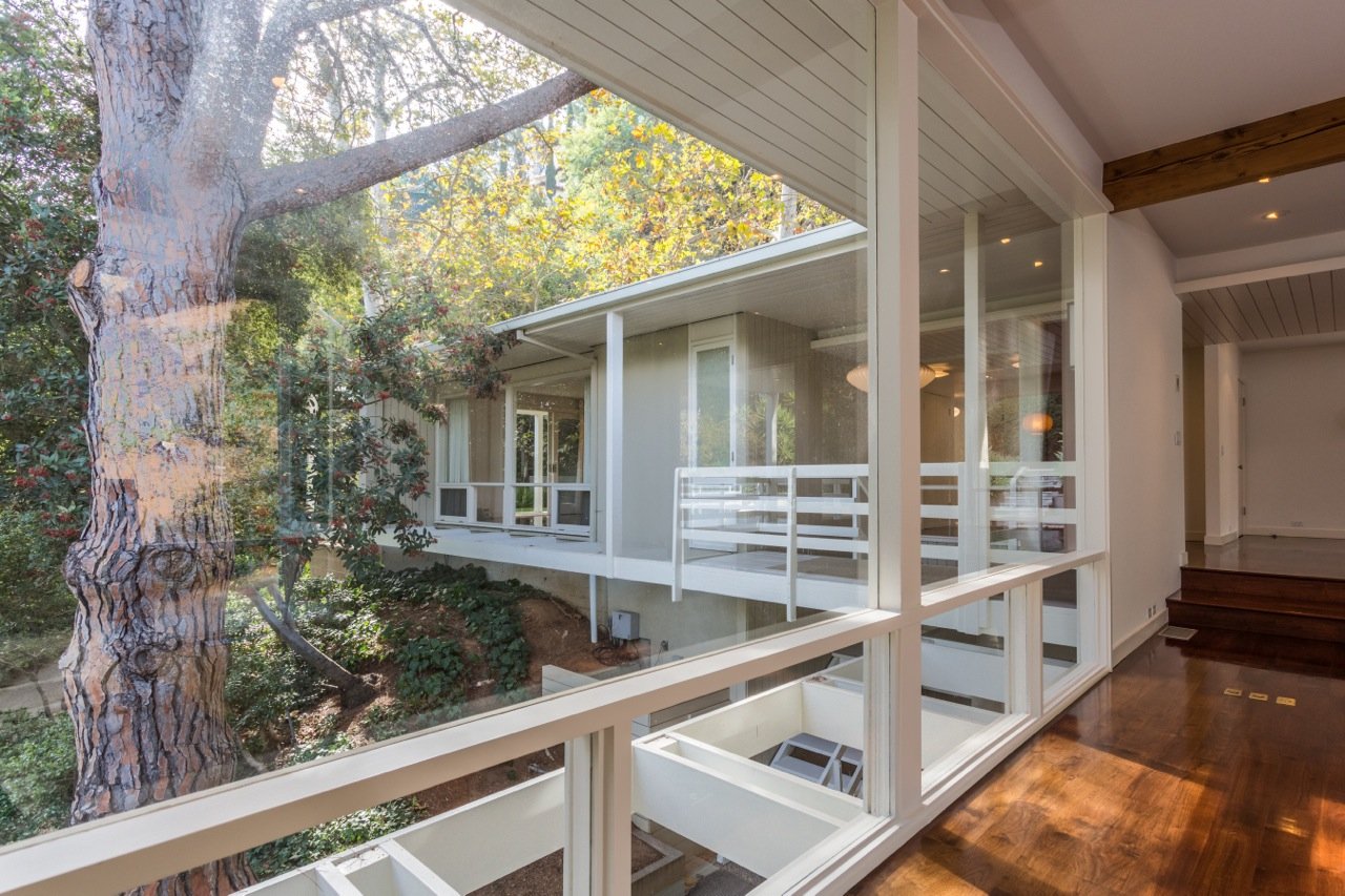 2275 Bowmont Dr