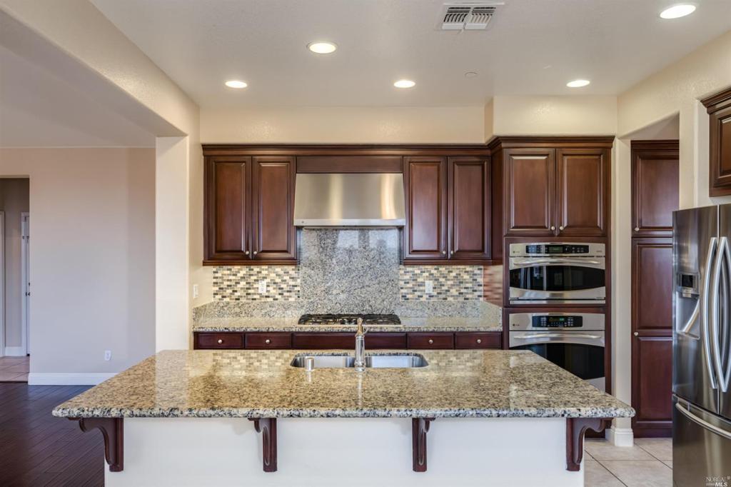 221 Jacquelyn Ln
