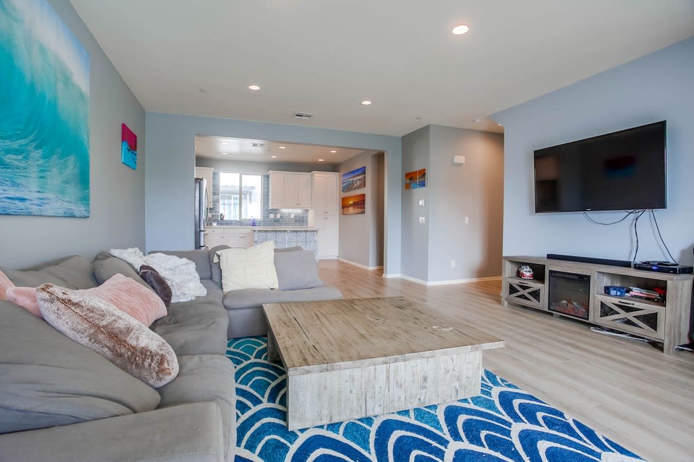 2229 Solara Ln 