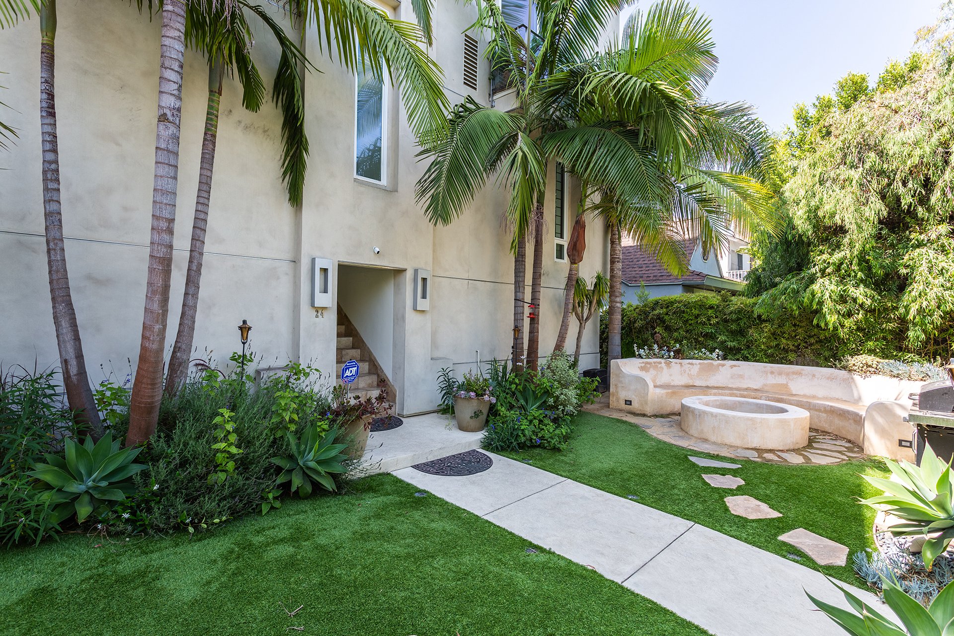24 Yawl St, #3, Marina Peninsula