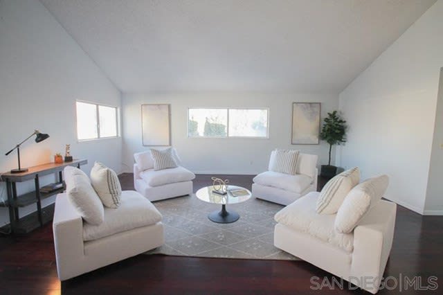 Merrington, Mira Mesa